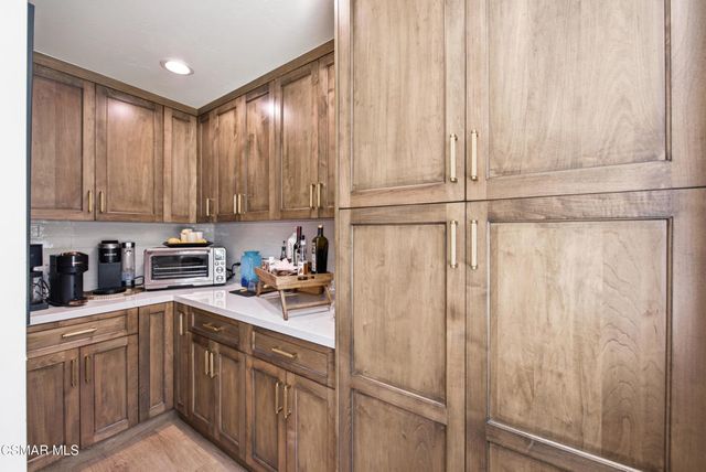 29005 Tackaberry Court, Agoura Hills, CA 91301