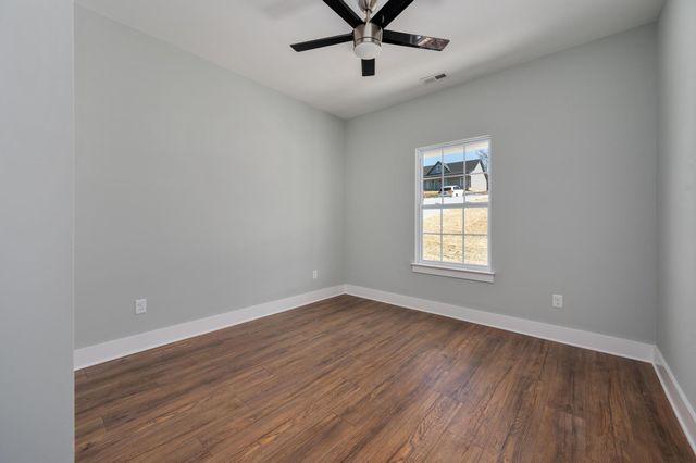 94 Hickory Ridge Ln, Woodbury, TN 37190