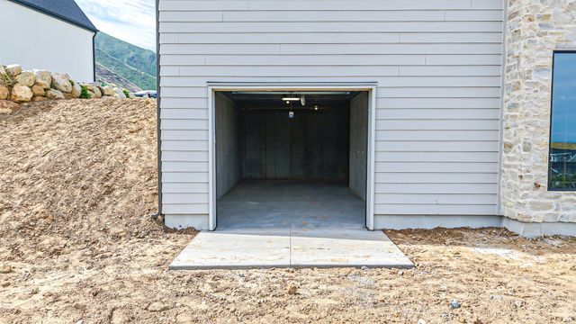145 E HIDDEN LN, Mapleton, UT 84664