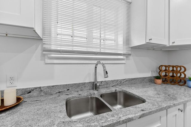 429 S Champion Avenue, Columbus, OH 43205