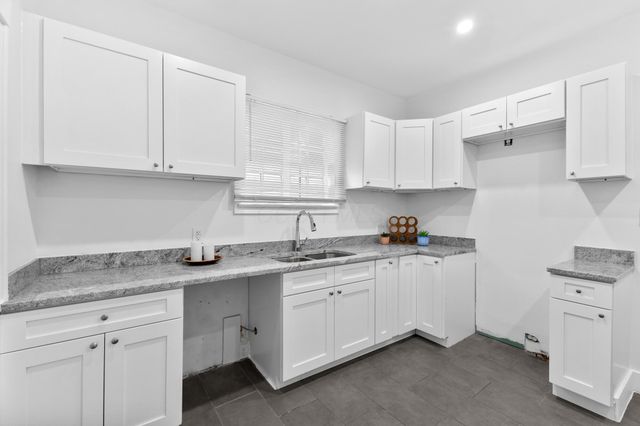 429 S Champion Avenue, Columbus, OH 43205