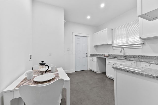 429 S Champion Avenue, Columbus, OH 43205