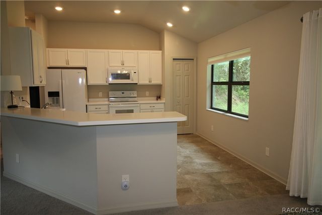 2958 N Kittery Point, Hernando, FL 34442