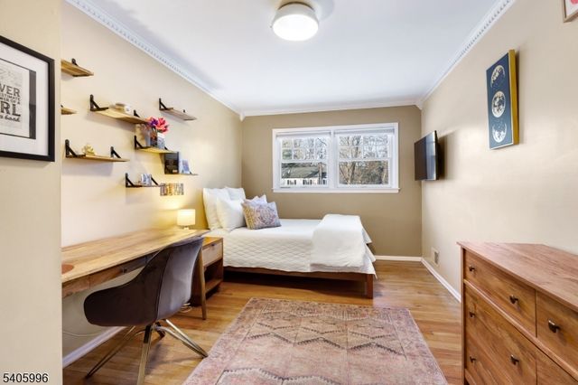 1242 Sunnyfield Ln, Scotch Plains Twp., NJ 07076