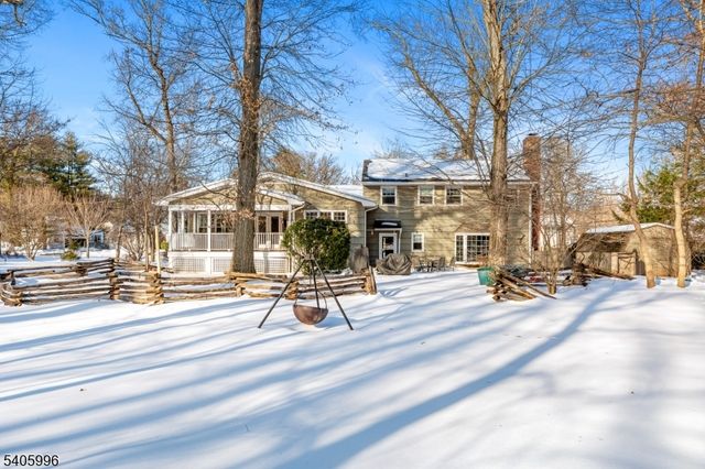 1242 Sunnyfield Ln, Scotch Plains Twp., NJ 07076