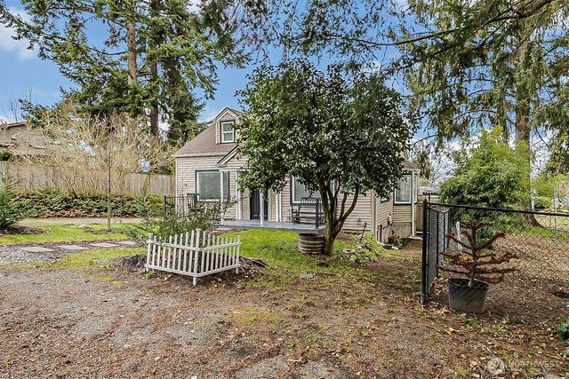 1607 Harrison Street, Steilacoom, WA 98388