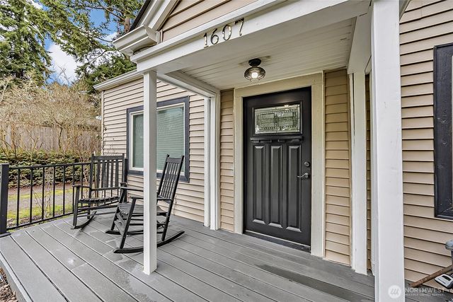 1607 Harrison Street, Steilacoom, WA 98388