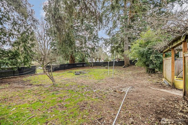 1607 Harrison Street, Steilacoom, WA 98388