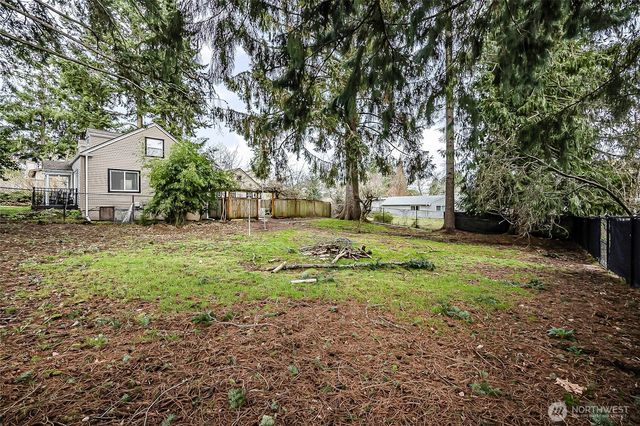 1607 Harrison Street, Steilacoom, WA 98388