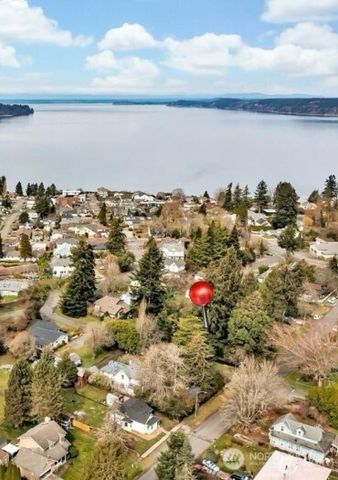 1607 Harrison Street, Steilacoom, WA 98388