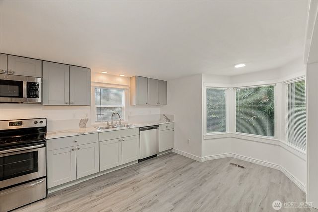 1607 Harrison Street, Steilacoom, WA 98388