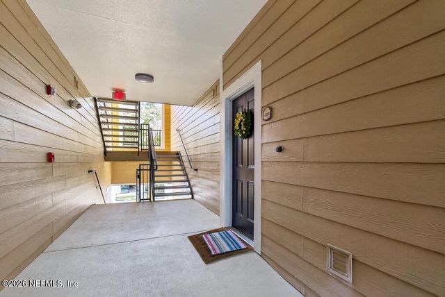 8550 TOUCHTON Road 2221, Jacksonville, FL 32216