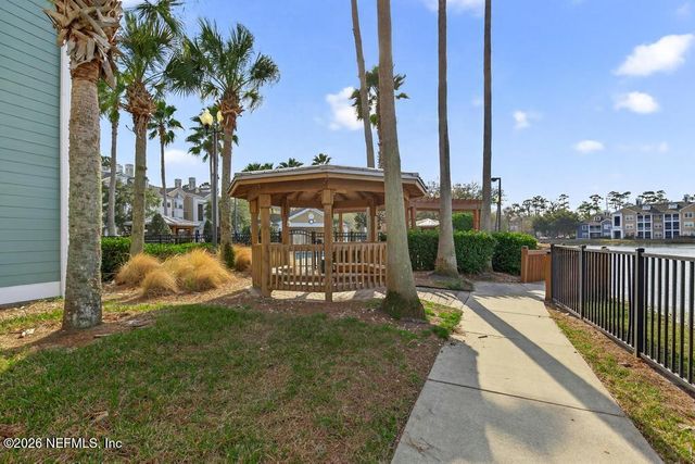 8550 TOUCHTON Road 2221, Jacksonville, FL 32216