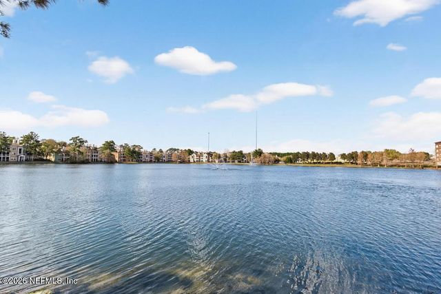 8550 TOUCHTON Road 2221, Jacksonville, FL 32216