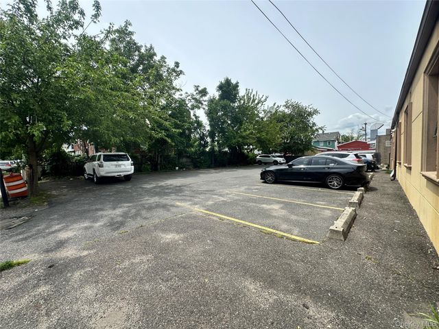 1483 Hempstead Turnpike C, Elmont, NY 11003
