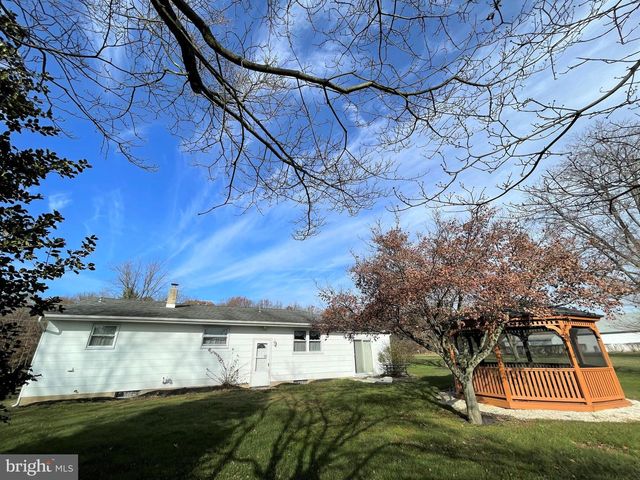 310 FISH POND RD, Sewell, NJ 08080