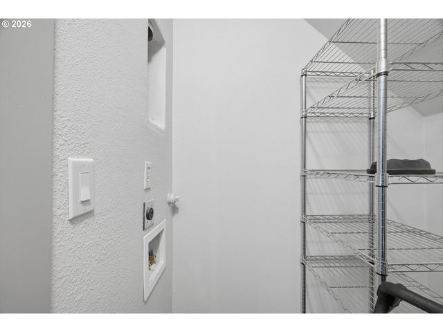4350 Sw HALCYON Rd, Tualatin, OR 97062