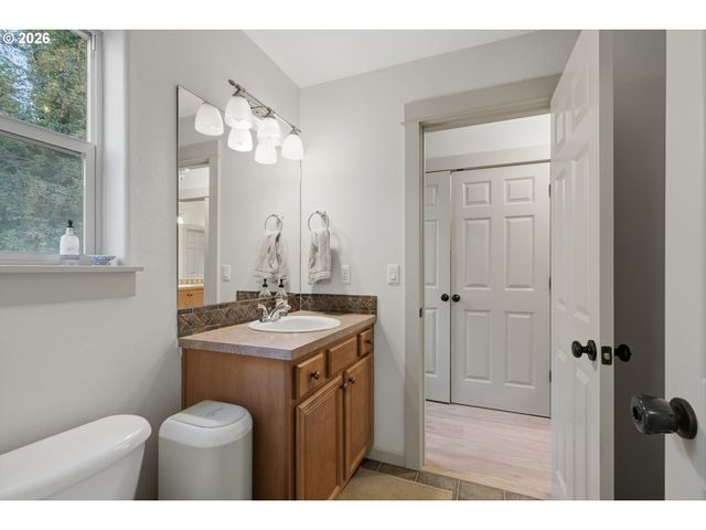 4350 Sw HALCYON Rd, Tualatin, OR 97062