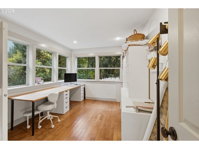 4350 Sw HALCYON Rd, Tualatin, OR 97062