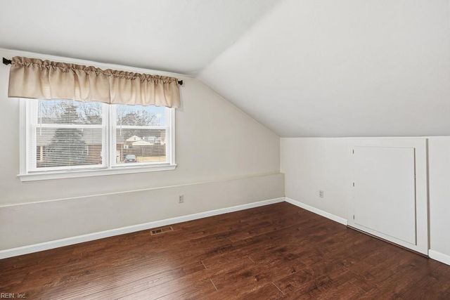 901 Weeping Willow DR, Chesapeake, VA 23322