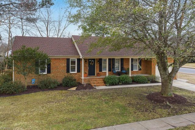 901 Weeping Willow DR, Chesapeake, VA 23322