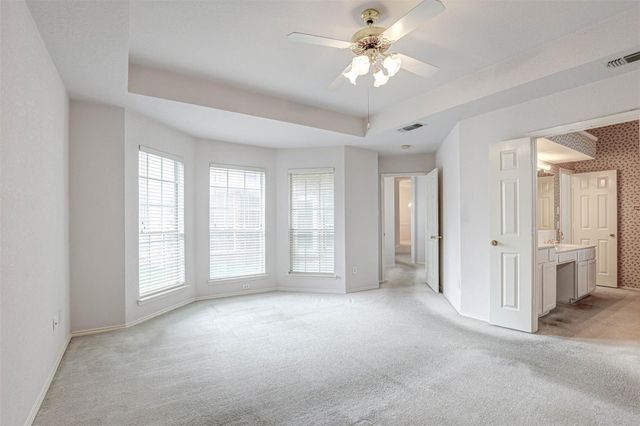 5316 Lake Mead Trail, Fort Worth, TX 76137
