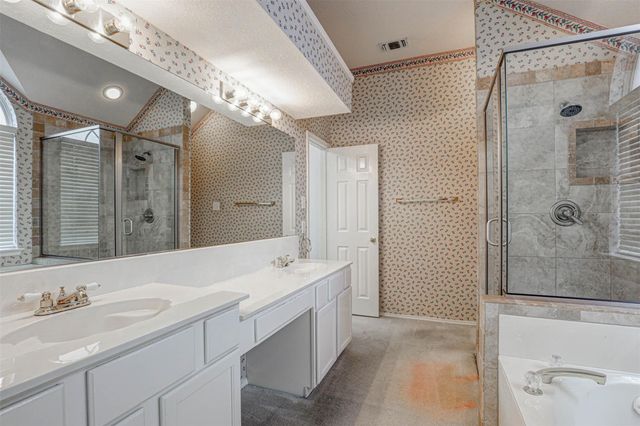 5316 Lake Mead Trail, Fort Worth, TX 76137