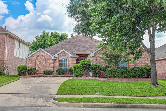 5316 Lake Mead Trail, Fort Worth, TX 76137
