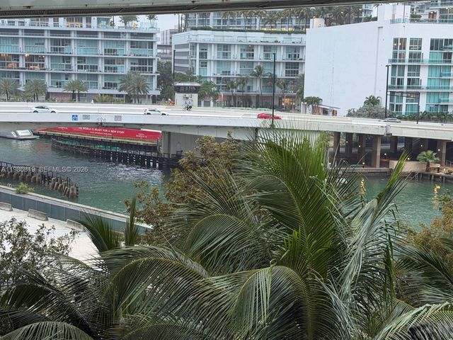 31 SE 5th St 605, Miami, FL 33131