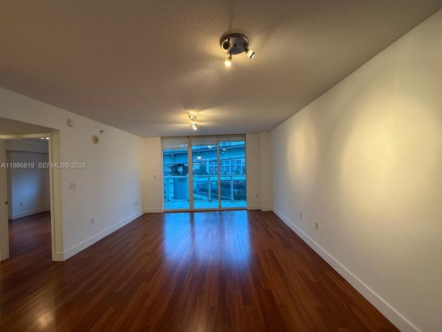 31 SE 5th St 605, Miami, FL 33131