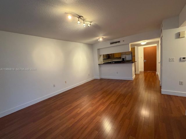 31 SE 5th St 605, Miami, FL 33131