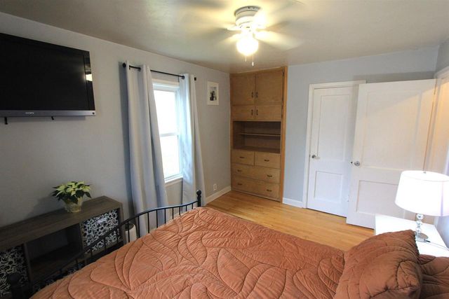 518 LA PLANT STREET, Green Bay, WI 54302