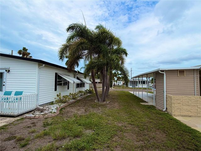 5205 5TH STREET E, Bradenton, FL 34203