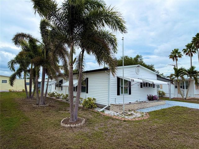 5205 5TH STREET E, Bradenton, FL 34203