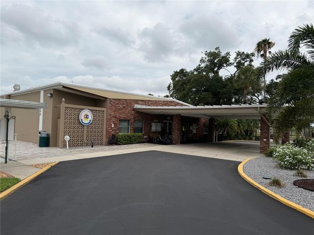 5205 5TH STREET E, Bradenton, FL 34203