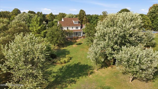 4620 Grand Dell Dr, Crestwood, KY 40014