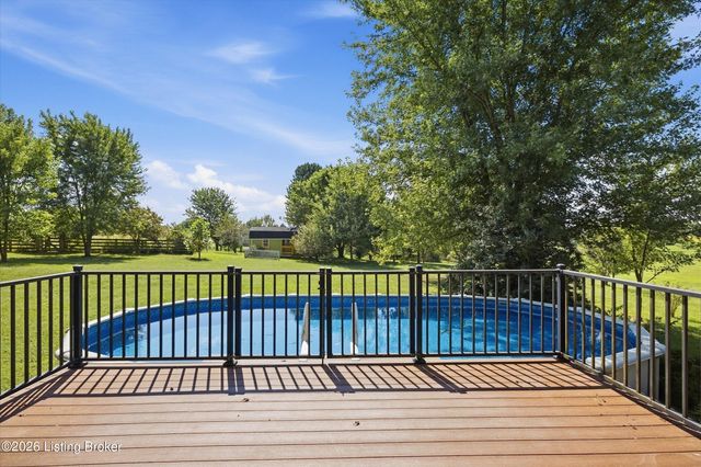 4620 Grand Dell Dr, Crestwood, KY 40014