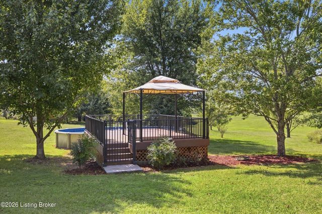 4620 Grand Dell Dr, Crestwood, KY 40014