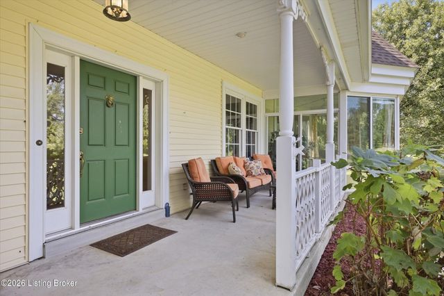 4620 Grand Dell Dr, Crestwood, KY 40014