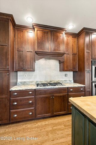 4620 Grand Dell Dr, Crestwood, KY 40014