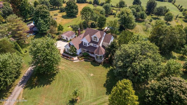 4620 Grand Dell Dr, Crestwood, KY 40014