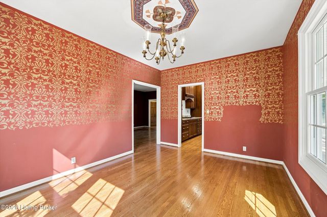 4620 Grand Dell Dr, Crestwood, KY 40014