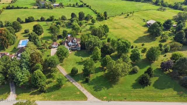 4620 Grand Dell Dr, Crestwood, KY 40014
