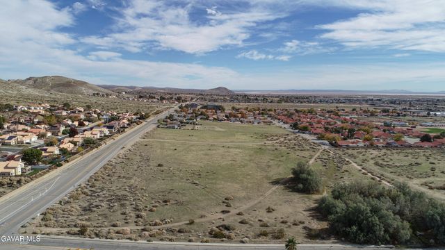 30th Street, Rosamond, CA 93560