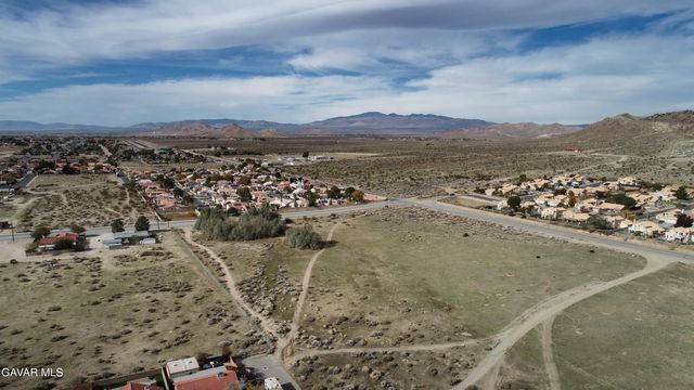 30th Street, Rosamond, CA 93560