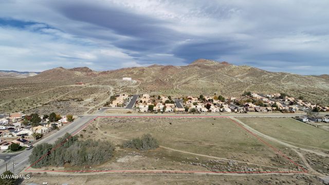 30th Street, Rosamond, CA 93560