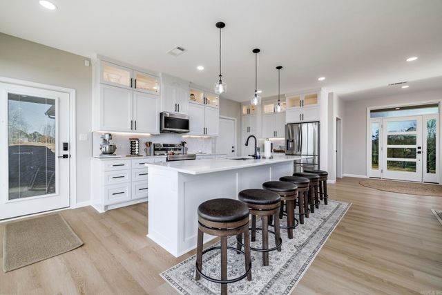 279 Eagles Ln Lane, Bismarck, AR 71929