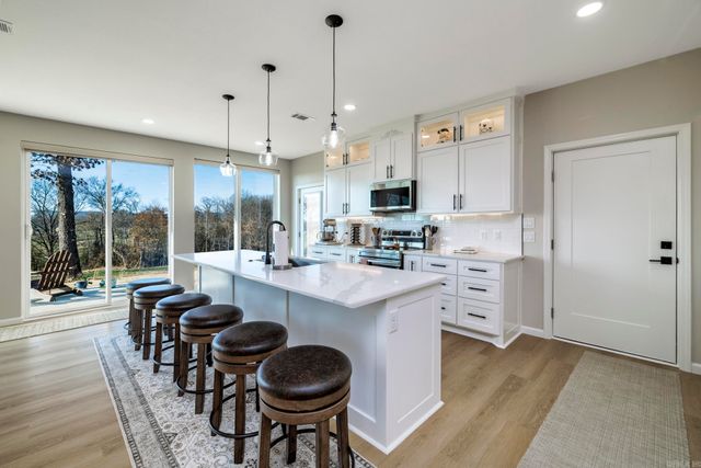 279 Eagles Ln Lane, Bismarck, AR 71929