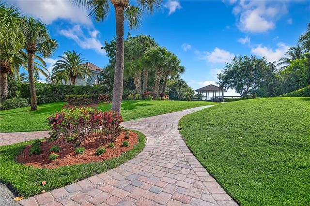 1190 Atocha Way, Vero Beach, FL 32963