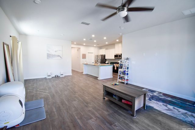 155 Connor, San Antonio, TX 78253